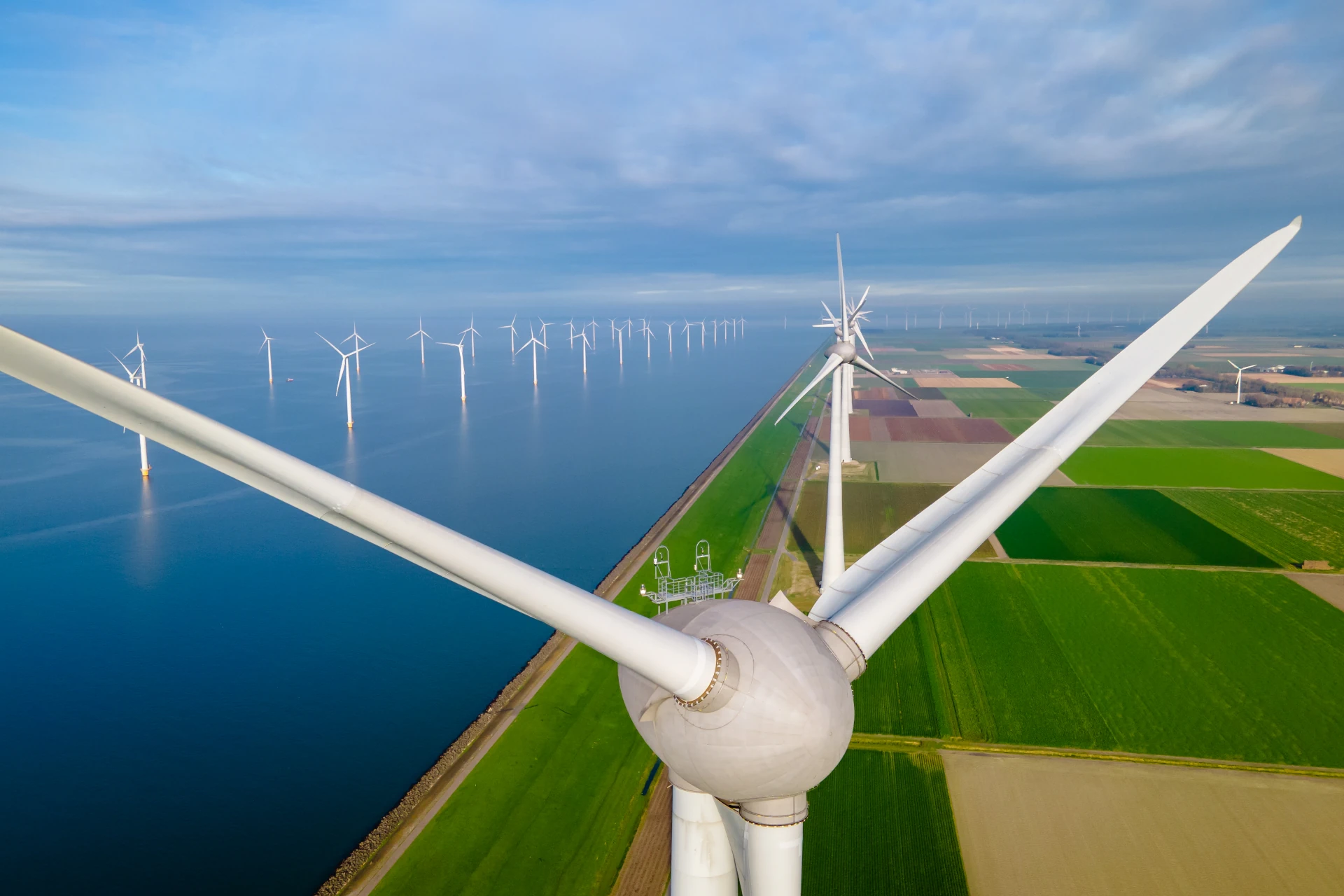 Orkanor Strom Distribution